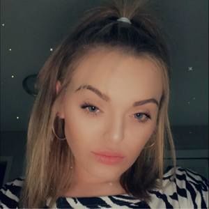 Meet your Posher, Karlie